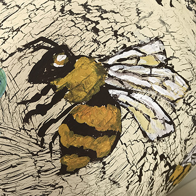 bellycast queen bee painting detail