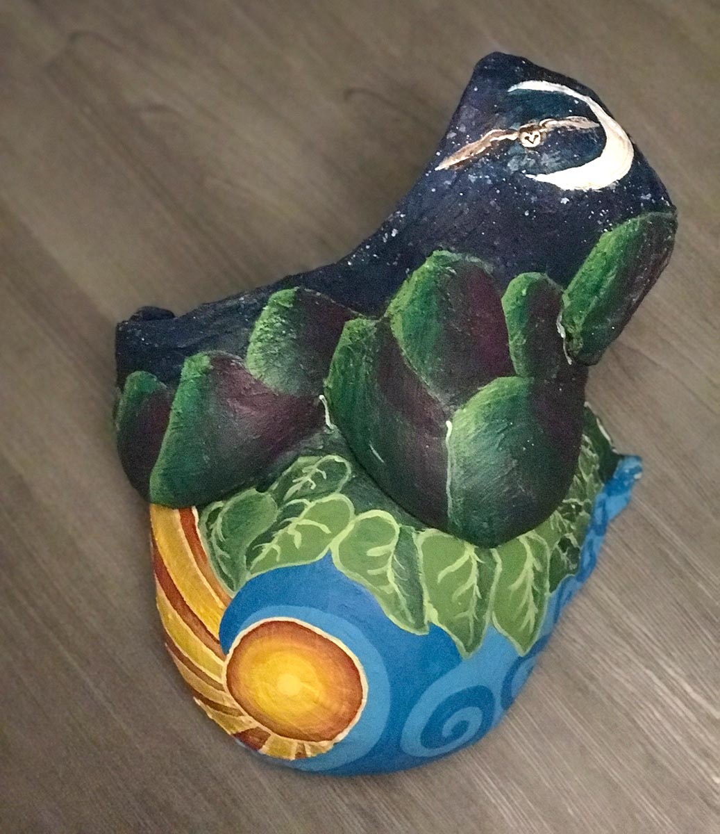 painted pregnancy bellycast with hawaiian motif